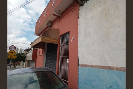 Casa para alugar com 35m², 1 quarto e sem vagaFachada e portão