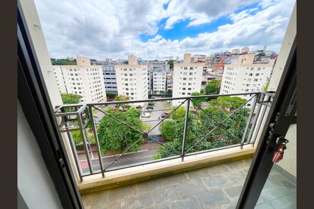 Apartamento para alugar com 64m², 3 quartos e 1 vaga Apartamento para alugar com 64m², 3 quartos e 1 vagaSacada