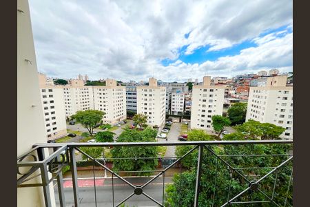 Apartamento para alugar com 64m², 3 quartos e 1 vaga Apartamento para alugar com 64m², 3 quartos e 1 vagaSacada