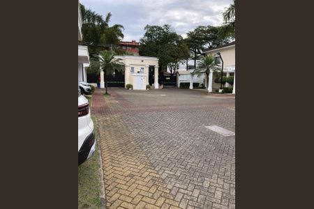 Casa de condomínio para alugar com 170m², 3 quartos e 3 vagas Casa de condomínio para alugar com 170m², 3 quartos e 3 vagasÁrea externa