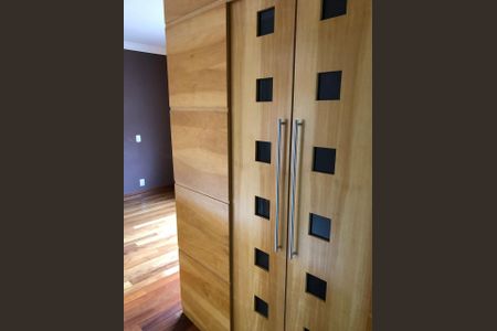 Casa de condomínio para alugar com 170m², 3 quartos e 3 vagas Casa de condomínio para alugar com 170m², 3 quartos e 3 vagasQuarto