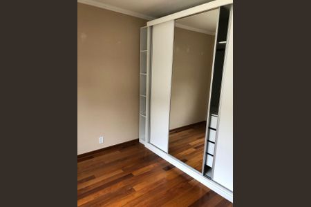 Casa de condomínio para alugar com 170m², 3 quartos e 3 vagas Casa de condomínio para alugar com 170m², 3 quartos e 3 vagasQuarto