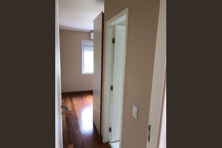 Quarto de casa de condomínio para alugar com 3 quartos, 170m² em Jardim Leonor Mendes de Barros, São Paulo