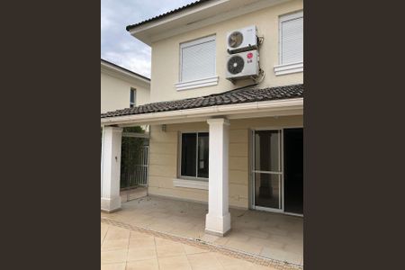 Casa de condomínio para alugar com 170m², 3 quartos e 3 vagas Casa de condomínio para alugar com 170m², 3 quartos e 3 vagasÁrea externa