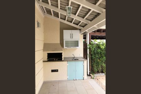 Casa de condomínio para alugar com 170m², 3 quartos e 3 vagas Casa de condomínio para alugar com 170m², 3 quartos e 3 vagasÁrea externa