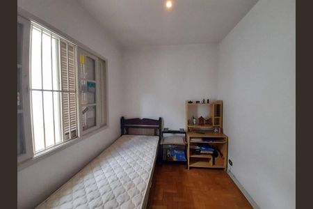 Casa à venda com 4 quartos, 185m² em Jardim Rizzo, São Paulo