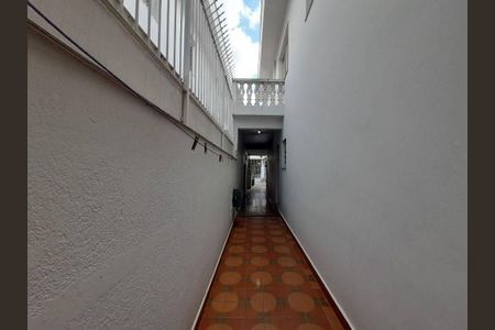Casa à venda com 4 quartos, 185m² em Jardim Rizzo, São Paulo