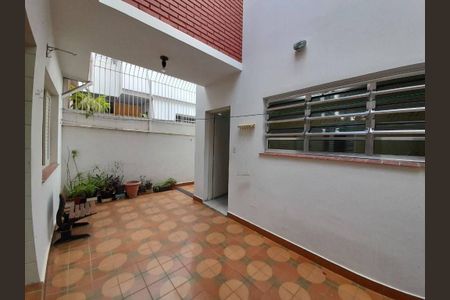 Casa à venda com 185m², 4 quartos e 3 vagas
