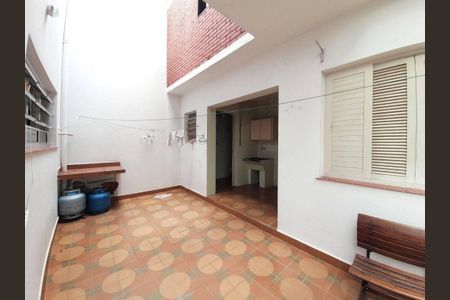 Casa à venda com 4 quartos, 185m² em Jardim Rizzo, São Paulo