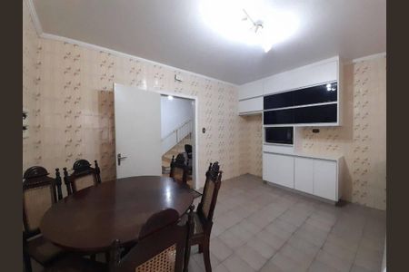 Casa à venda com 185m², 4 quartos e 3 vagas