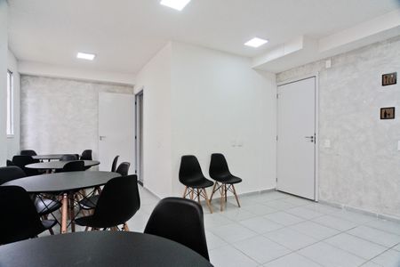 Apartamento para alugar com 31m², 2 quartos e sem vagaÁrea comum - Salão de festas 2