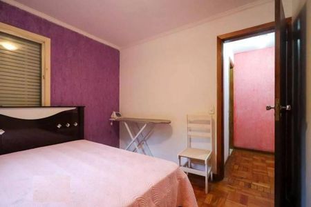 Casa à venda com 11 quartos, 250m² em Vila Indiana, São Paulo