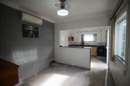 Casa para alugar com 80m², 2 quartos e 4 vagas