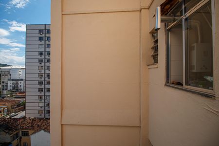 Apartamento à venda com 47m², 1 quarto e sem vagaÁrea de Serviço Vista