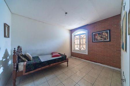 Casa à venda com 340m², 5 quartos e 7 vagasQuarto 4