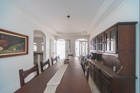 Casa à venda com 340m², 5 quartos e 7 vagasSala de Jantar