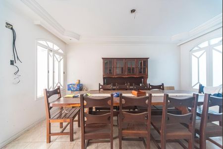 Casa à venda com 340m², 5 quartos e 7 vagasSala de Jantar