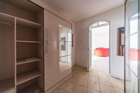 Casa à venda com 340m², 5 quartos e 7 vagasCloset do Quarto 5