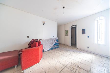 Casa à venda com 340m², 5 quartos e 7 vagasQuarto 5