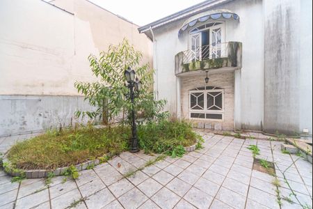 Casa à venda com 340m², 5 quartos e 7 vagasQuintal e Jardim