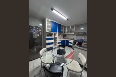 Casa à venda com 4 quartos, 172m² em Vila Butantã, São Paulo