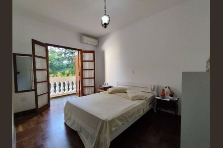 Casa à venda com 3 quartos, 191m² em Jardim Bonfiglioli, São Paulo