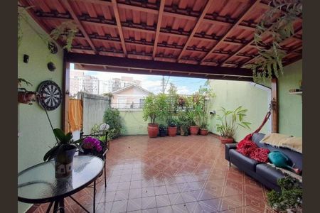 Casa à venda com 138m², 3 quartos e 2 vagas