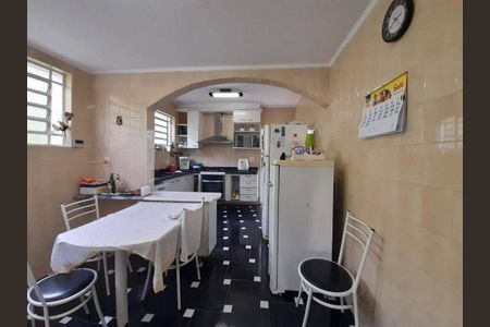 Casa à venda com 138m², 3 quartos e 2 vagas