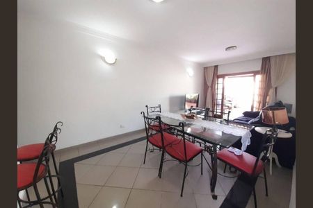 Casa à venda com 138m², 3 quartos e 2 vagas