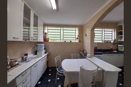 Casa à venda com 138m², 3 quartos e 2 vagas