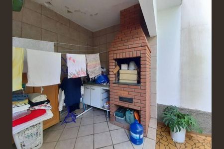 Casa à venda com 138m², 3 quartos e 2 vagas