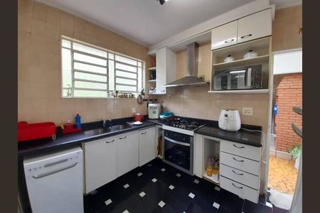 Casa à venda com 138m², 3 quartos e 2 vagas