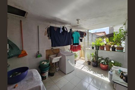 Casa à venda com 172m², 5 quartos e 1 vagaCasa 02 Area de Serviço 