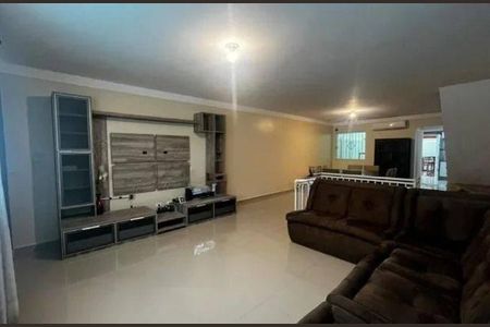 Casa à venda com 3 quartos, 155m² em Jardim Ester, São Paulo