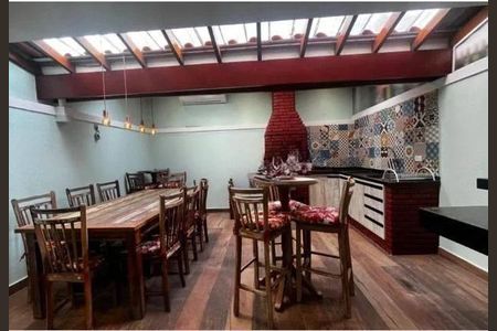 Casa à venda com 3 quartos, 155m² em Jardim Ester, São Paulo