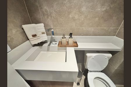 Apartamento à venda com 55m², 2 quartos e 1 vaga Apartamento à venda com 55m², 2 quartos e 1 vagaBanheiro 2