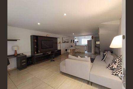 Casa à venda com 3 quartos, 148m² em Vila Sonia, São Paulo