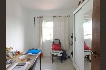 Casa à venda com 3 quartos, 142m² em Jardim Santos Dumont, São Paulo