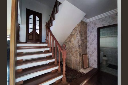 Casa à venda com 288m², 4 quartos e 2 vagas