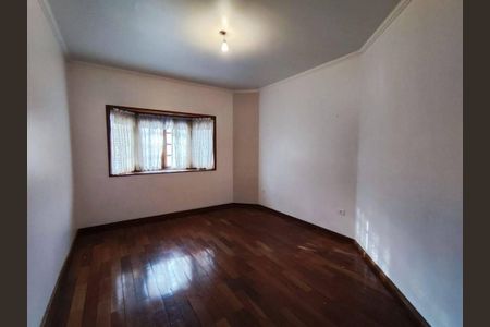 Casa à venda com 288m², 4 quartos e 2 vagas