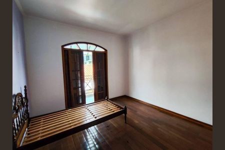 Casa à venda com 288m², 4 quartos e 2 vagas