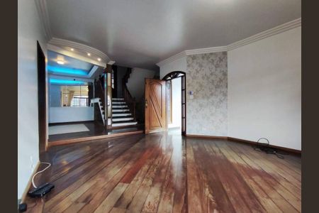 Casa à venda com 288m², 4 quartos e 2 vagas