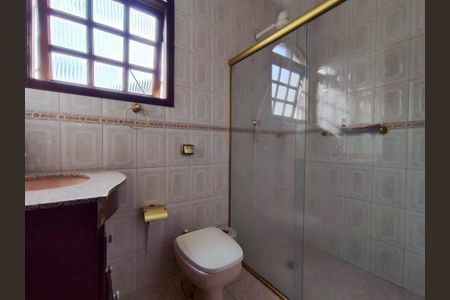 Casa à venda com 288m², 4 quartos e 2 vagas