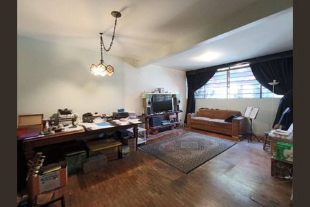 Casa à venda com 135m², 3 quartos e 2 vagas
