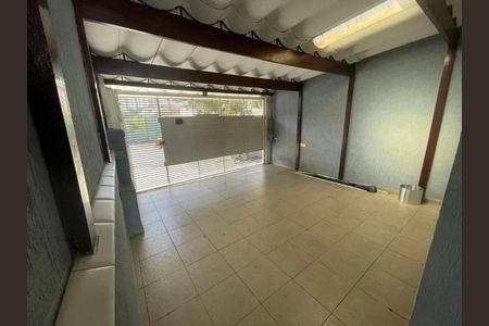 Casa à venda com 124m², 3 quartos e 2 vagas