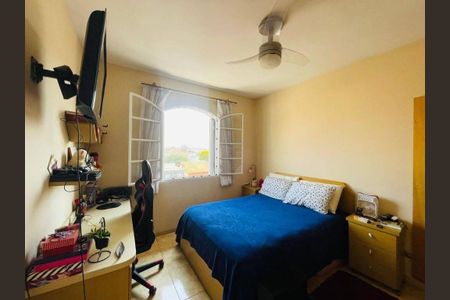 Casa à venda com 4 quartos, 181m² em Jardim Ester, São Paulo
