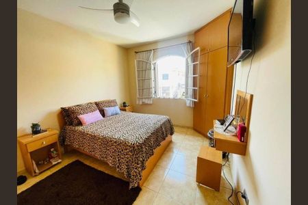 Casa à venda com 4 quartos, 181m² em Jardim Ester, São Paulo