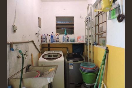 Casa à venda com 50m², 3 quartos e 2 vagas
