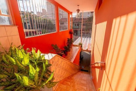 Casa à venda com 251m², 3 quartos e 1 vaga