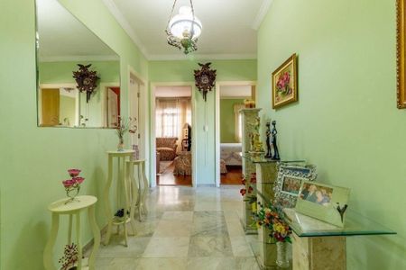 Casa à venda com 251m², 3 quartos e 1 vaga